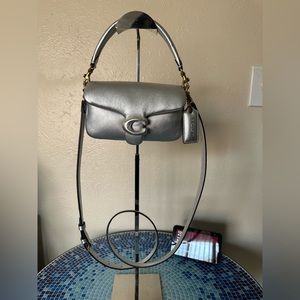 Pillow Tabby 18 Metallic Leather Shoulder Bag